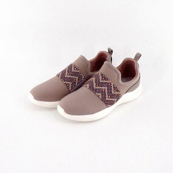 Clarks Cloud Steppers Slip On Sneakers Embellished Band Slip-On Size 6 Stone - Picture 1 of 7